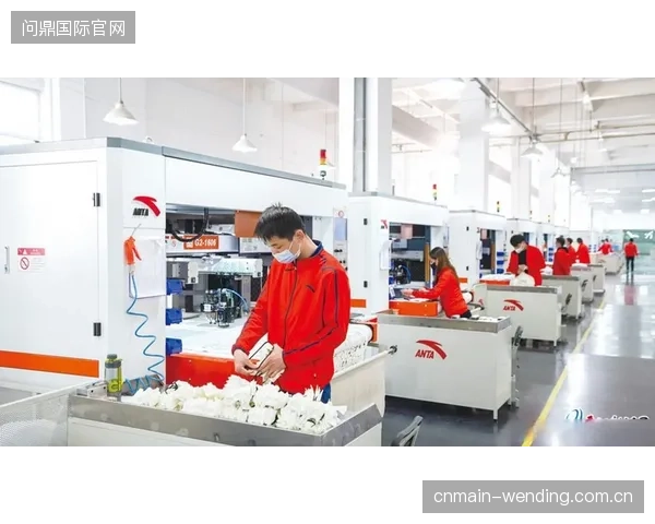 安踏晋江工厂凭借柔性智造系统，攻克了蓖麻油基材料在多批次生产中的色差控制难题