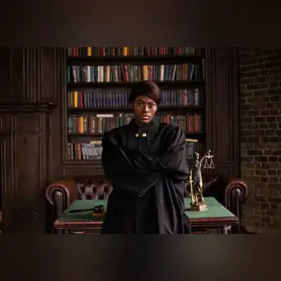 赖雅